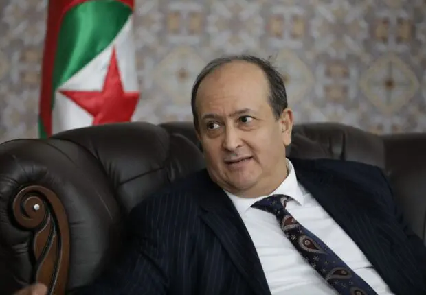 URGENT. Tebboune limoge Larbaoui et nomme Sifi Ghrieb 1er ministre par intérim