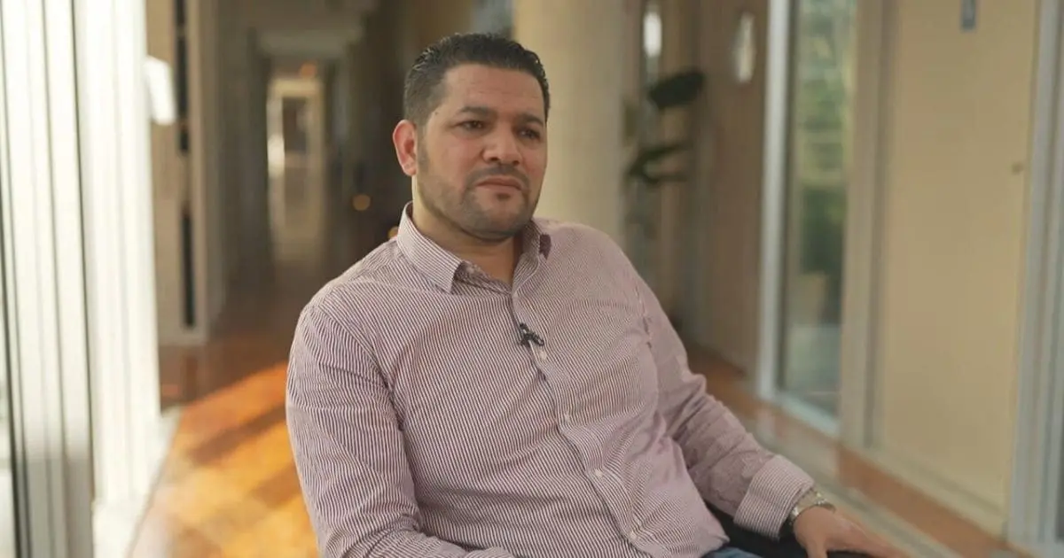 Affaire Amir DZ : un ex-diplomate algérien visé par un mandat d’arrêt international en France