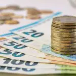 Évolution des devises en Algérie : quels sont les cours de l’euro et du dollar ce 12 août ?