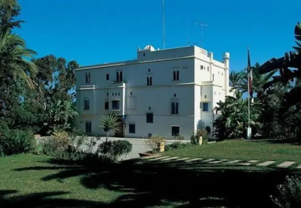 Tensions diplomatiques : la France réduit ses services consulaires en Algérie