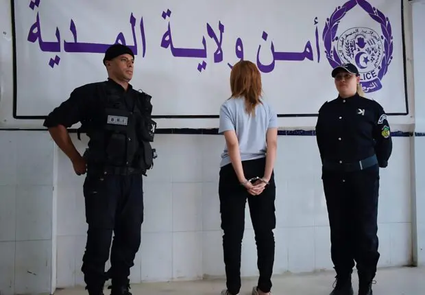 Scandale TikTok à Médéa : une jeune femme arrêtée après un live jugé indécent