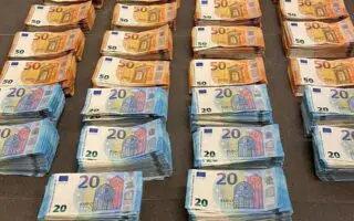 Plus de 100 000 euros saisis à l’aéroport d’Alger