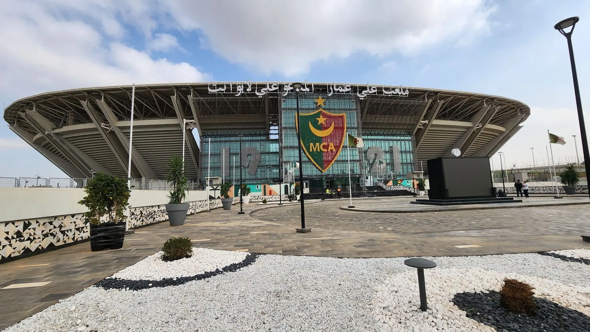 Scandale du stade de Douéra : un ex-wali d’Alger et d’anciens cadres au MJS lourdement condamnés