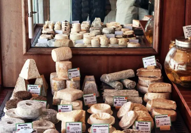 Rappel massif de fromages en France : ce que l’on sait des cas de listériose signalés