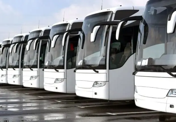Transport public : Ghrieb finalise le plan d’importation de 10 000 bus