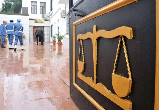 Un bijoutier dépouillé de 2,3 milliards par de « vrais » policiers et de « faux » suspects