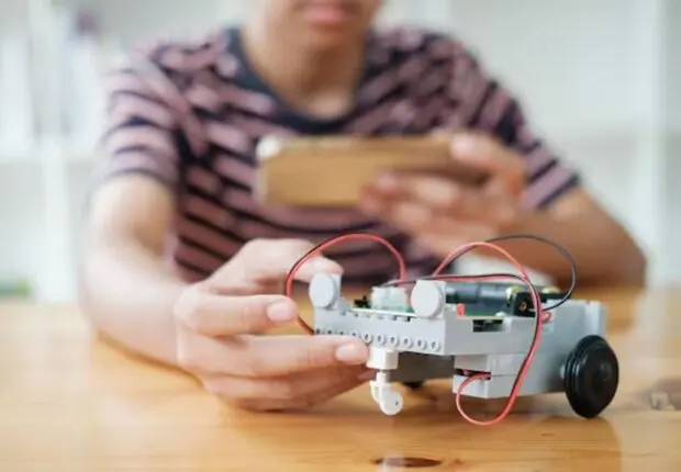 Éducation en Algérie : le « Prix national de l’innovation scolaire » va-t-il transformer l’école ?