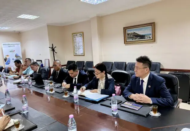 La Chine met 1,6 milliard $ sur la table pour un projet géant en Algérie