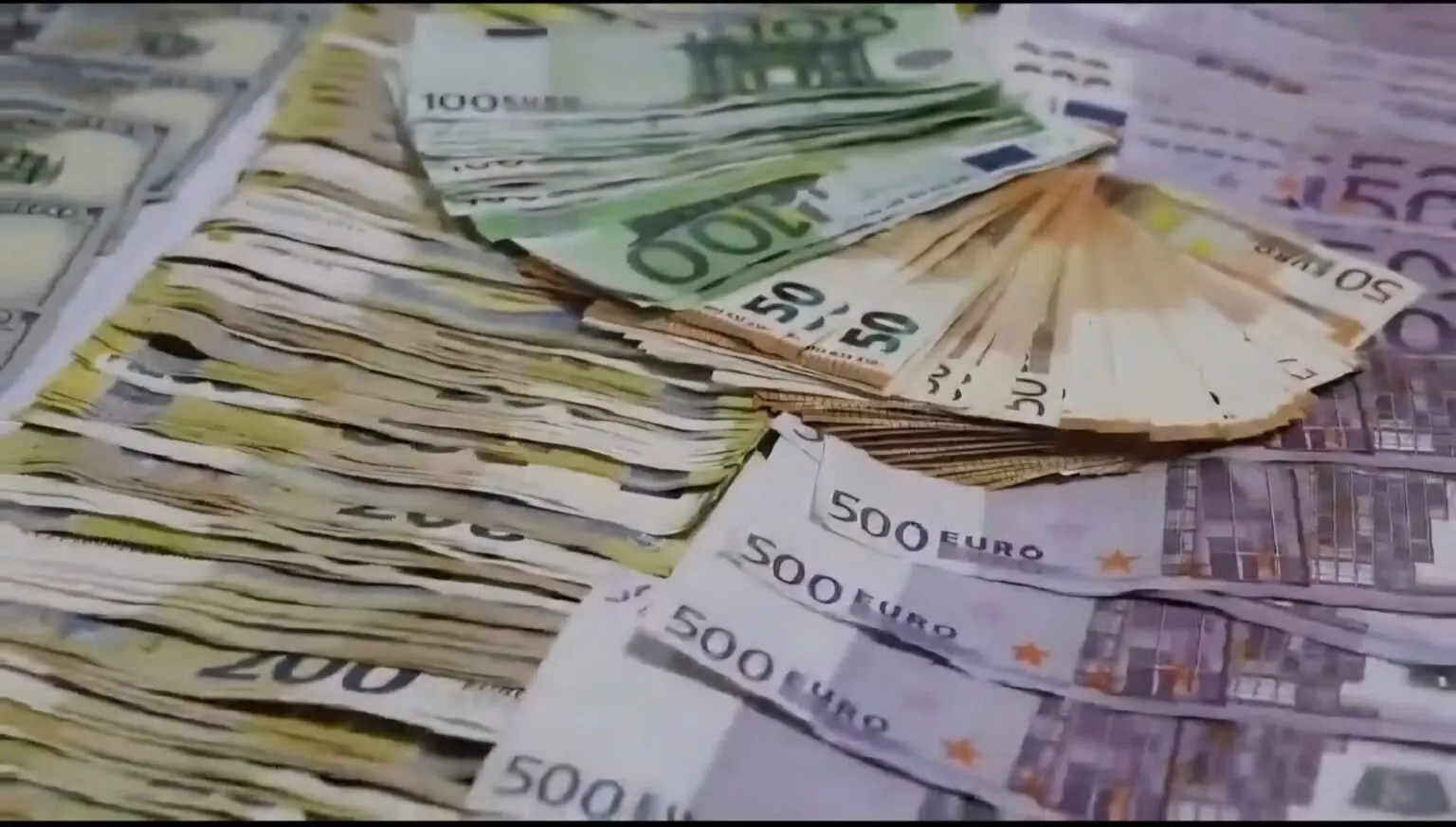 Transfert illicite d’euros : encore une saisie record à l’aéroport d’Alger