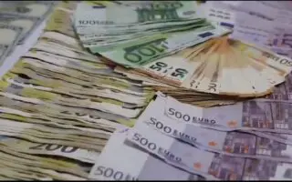 Tentative de contrebande record : près de 500 000 euros saisis à l’aéroport d&rsquo;Alger