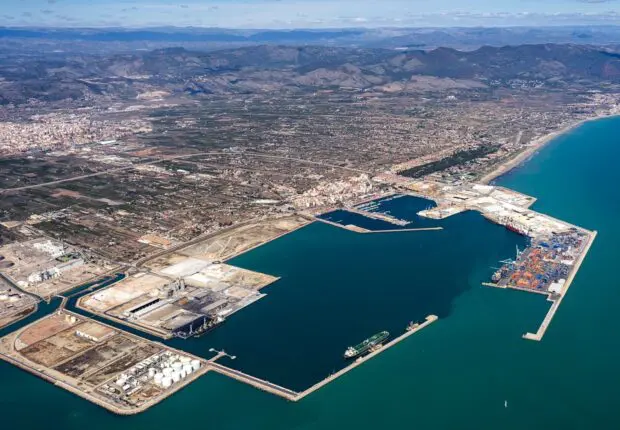 Un grand port espagnol discute de nouvelles liaisons maritimes avec l’AlgĂ©rie