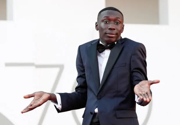 Khaby Lame fait sensation à Alger : l’influenceur le plus suivi sur TikTok raconte son parcours