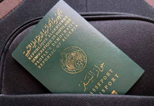 Une nouvelle affaire de faux passeports éclate : un vaste trafic entre l’Algérie et l’Europe déjoué