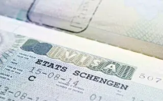 Nouveaux visas pour travailleurs étrangers : ce pays européen assouplit ses règles