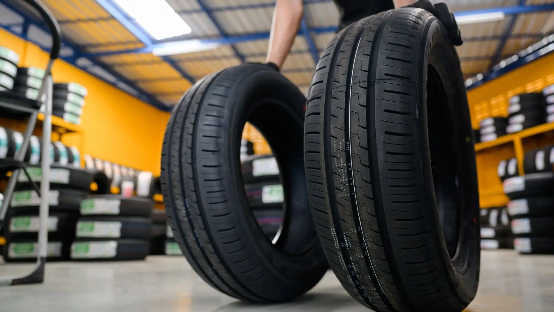 Des pneus Continental contre la spéculation : Naftal déploie l&rsquo;offre allemande avec des prix à -55 %