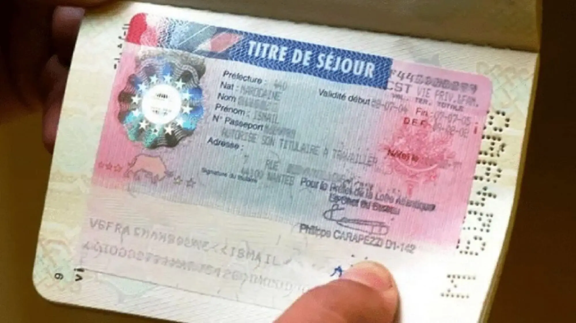 Titre de séjour : ce pays Schengen élargit les motifs de retrait avec une loi polémique