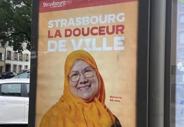 Nacera, voilée sur une affiche municipale, devient la cible d’une polémique en France