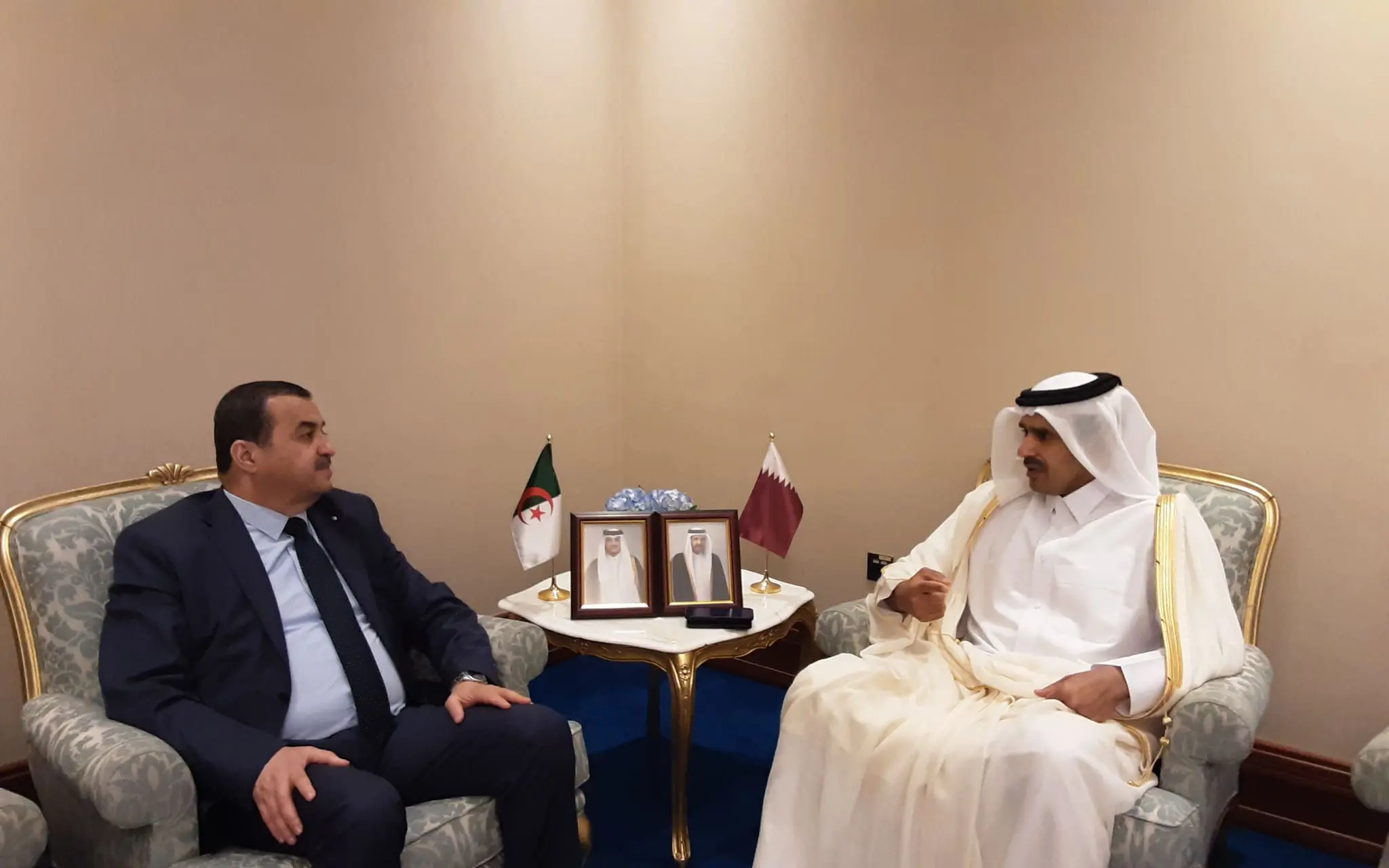 Arkab invite les entreprises qataries à renforcer leurs investissements en Algérie
