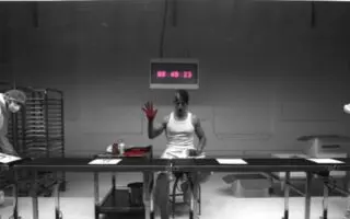 Défi pour le rappeur franco-algérien Rilès : 24 h sans manger ni boire pour créer ses pochettes