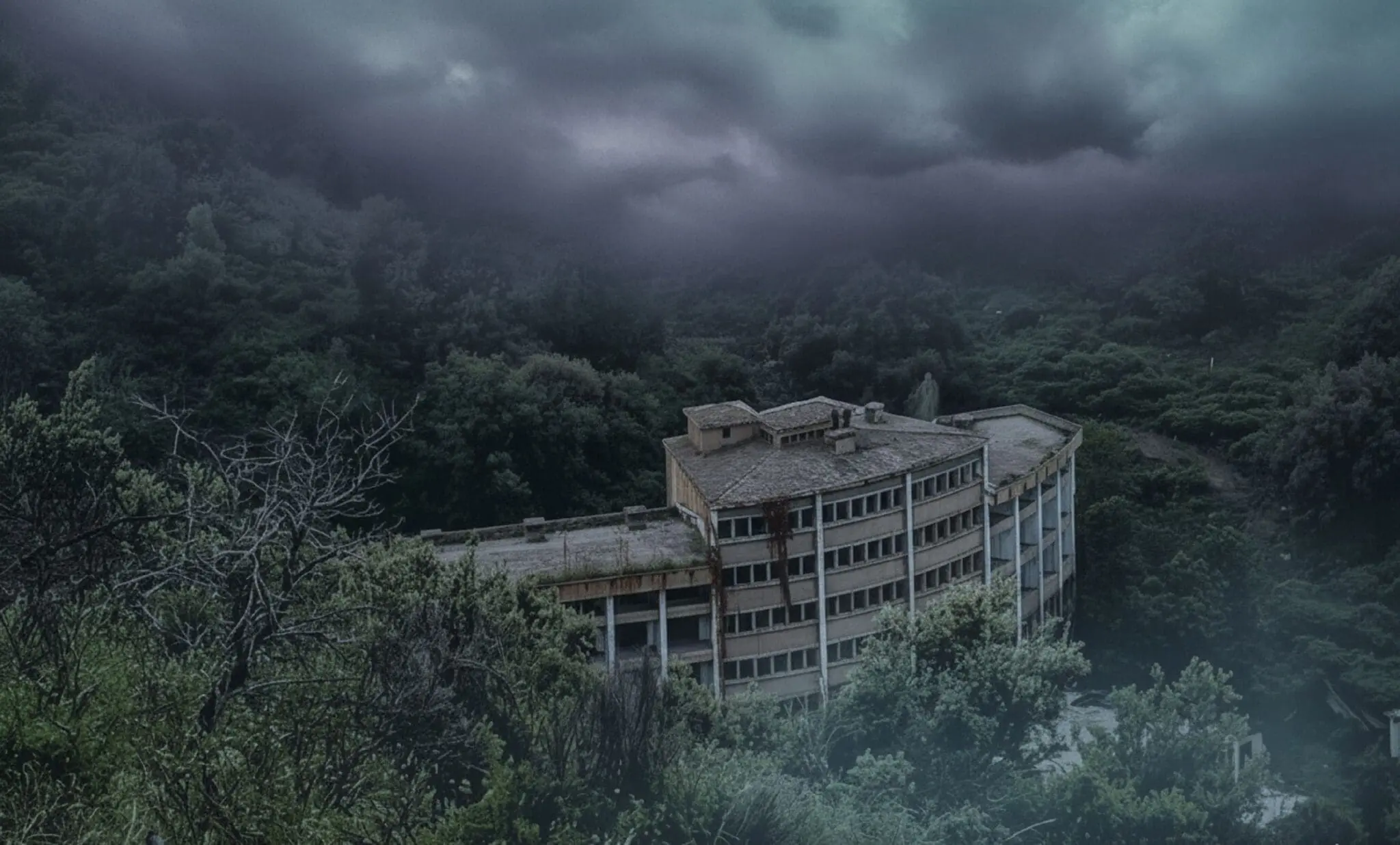 Ces lieux d’Algérie vous feront frissonner : oseriez-vous les visiter à la tombée de la nuit ?