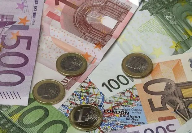 Évolution des devises en Algérie : l’euro bat un nouveau record sur le marché noir ce 27 octobre