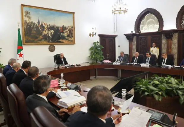 Projet de Loi de Finances 2026 : le gouvernement se réunit pour tracer la 1ʳᵉ feuille de route