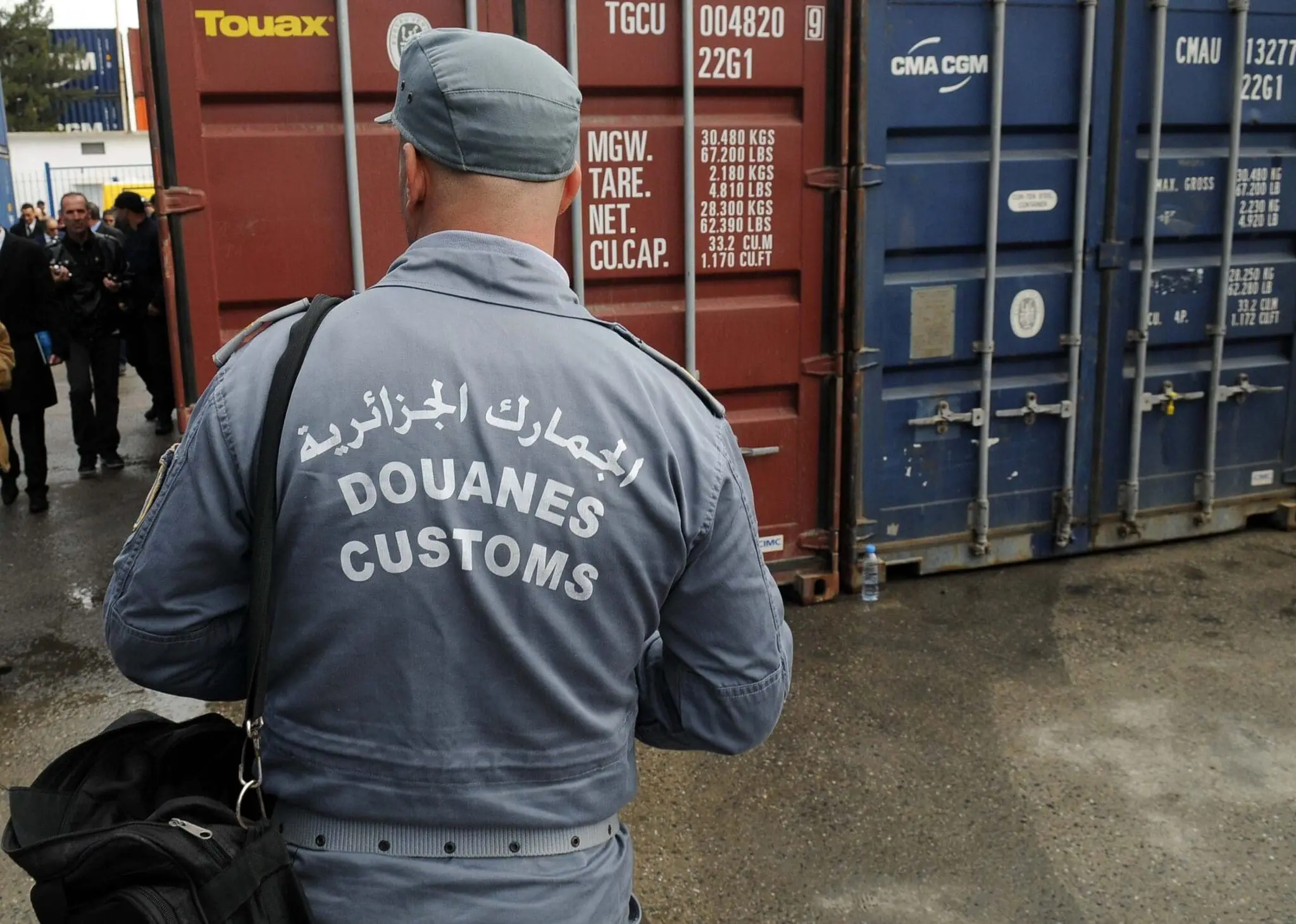 Importations frauduleuses : Saisie record de moteurs chinois à Annaba