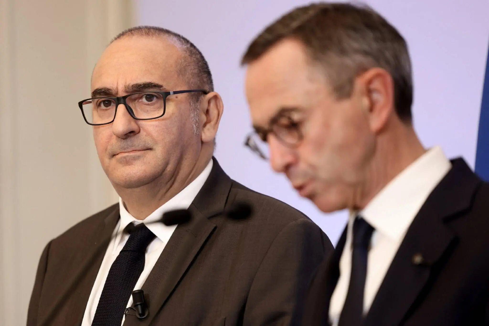 France – Algérie : Laurent Nuñez prône l’apaisement, la droite s’enflamme