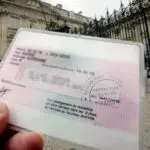 Titres de séjour pluriannuels en France : l’examen civique devient obligatoire dès 2026