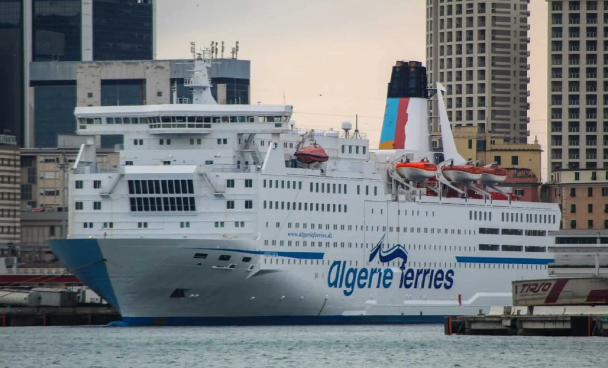 Traversées Marseille – Algérie perturbées : l’ENTMV annonce plusieurs reports