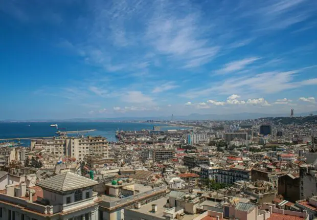 Damas, Alger, Karachi… Quelle est la ville la moins agréable à vivre en 2025 ?