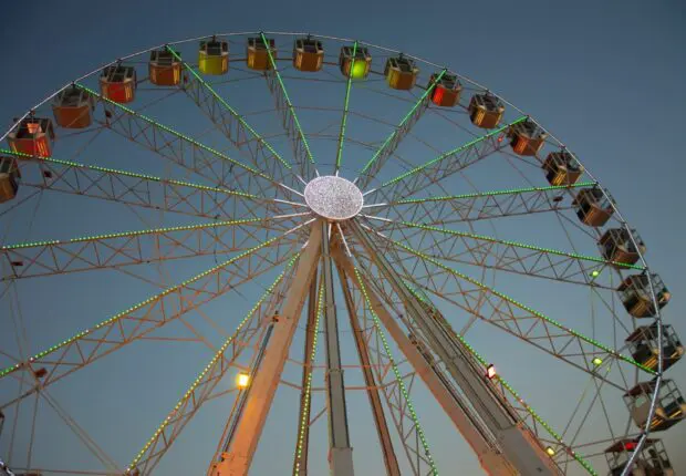 Ghiles, Algérien de 29 ans, mort écrasé par un manège à Paris : 3 ans après, un verdict qui choque