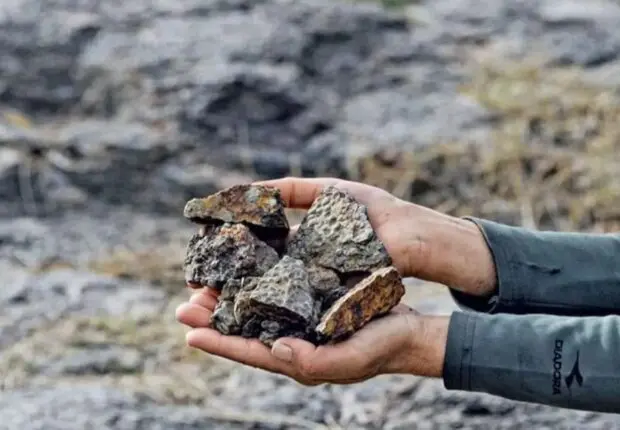 Lithium du Hoggar : le tandem Arkab – Adjal élabore un plan de bataille pour débloquer le projet