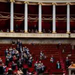 En pleine visite scolaire, des élèves voilées déclenchent un tollé politique en France