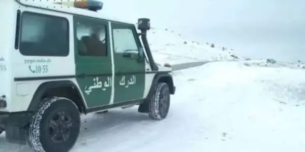 Intempéries : plusieurs routes fermées en raison des fortes chutes de neige