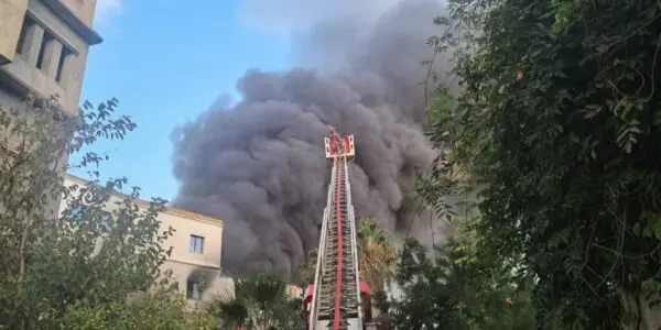 24H pour venir à bout de l’incendie : une usine de couches ravagée à Alger