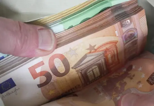 Évolution des devises en Algérie : l’euro s’envole à un niveau record sur le marché noir ce 09/11