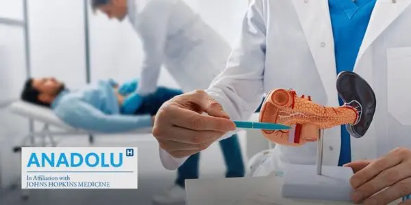 Comprendre la pancréatite (aiguë et chronique) : causes, symptômes et traitement