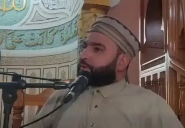 “La Fatiha n’est pas gratuite” : un imam exigeant compensation fait scandale à Oran