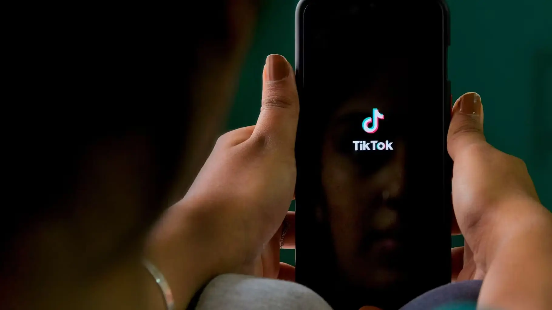Une tiktokeuse d&rsquo;El Bayadh condamnée pour diffusion de contenus pour adultes