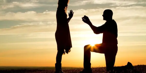 Insolite : une demande en mariage en plein match de la JS Kabylie au stade de Tizi-Ouzou !