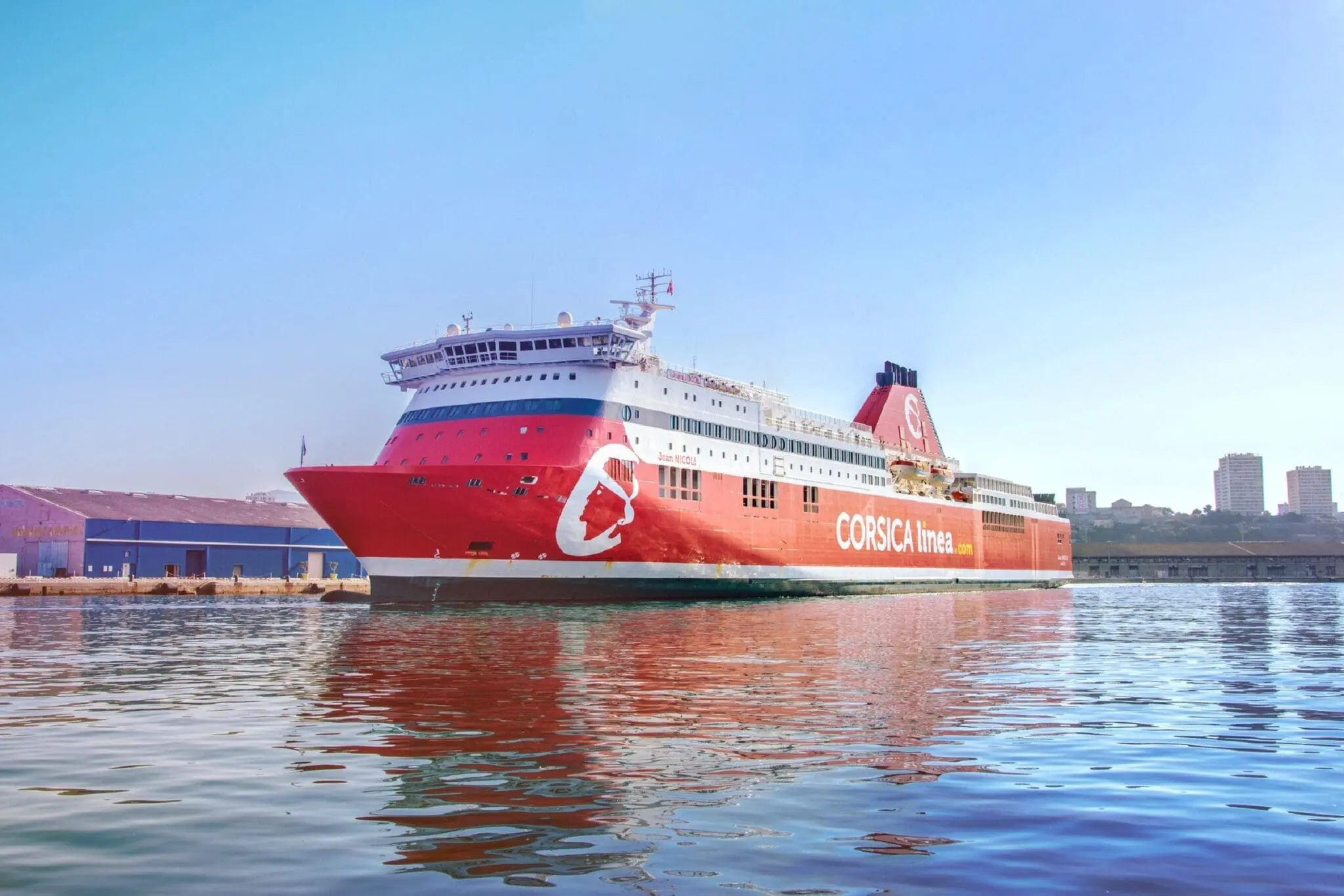 Algérie – France : le Tassili II reprend la mer, le Jean Nicoli de Corsica Linea reste à quai