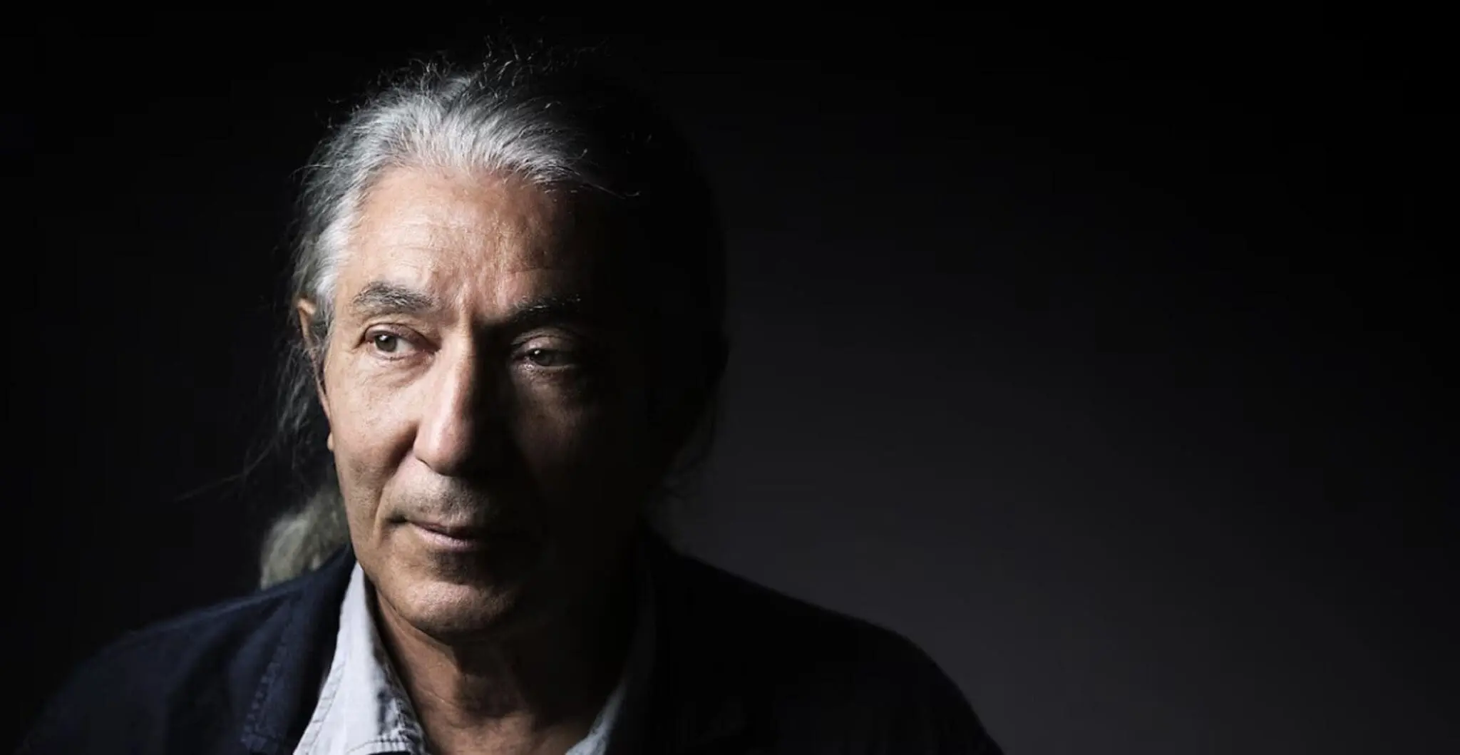Boualem Sansal quitte Berlin pour Paris : l’écrivain reçu par Emmanuel Macron à l&rsquo;Élysée