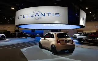 Automobile : Stellantis lance la fabrication locale de plaquettes de frein avec Ikam Algérie