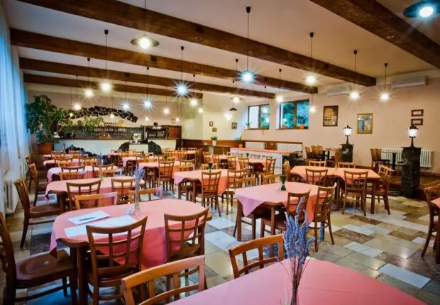 Un restaurant halal avec salle « 100% girls » déclenche une polémique en France