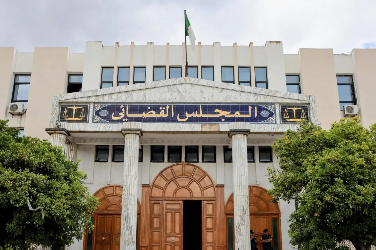 Réseau de falsification à Annaba : une ex-employée de la wilaya lourdement condamnée