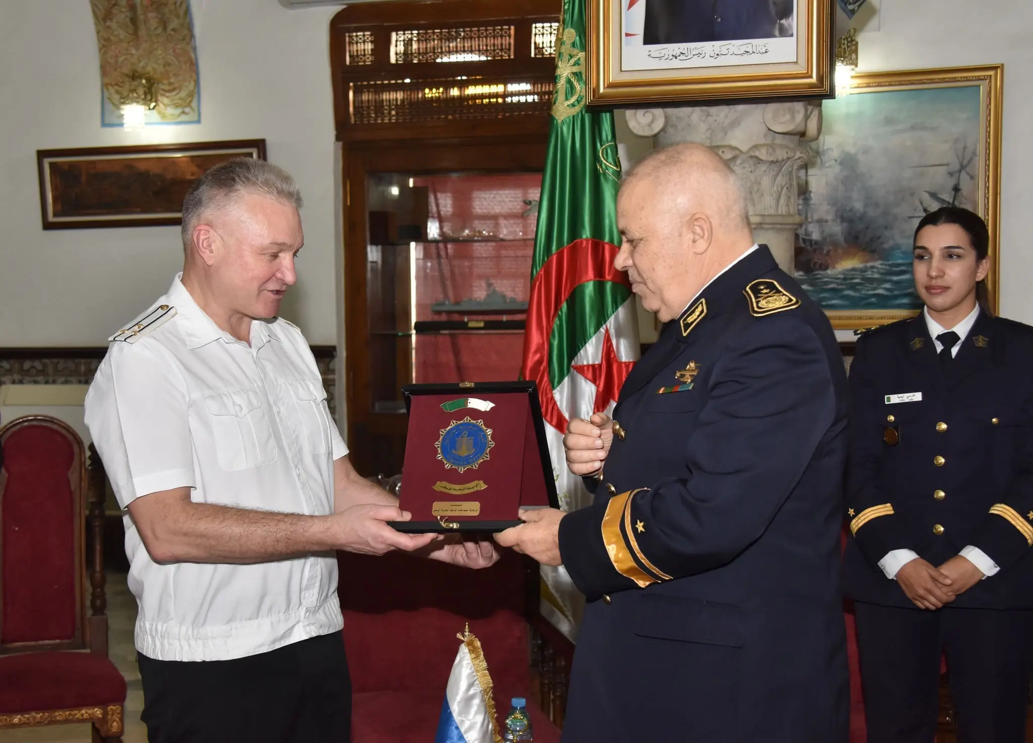 Coopération militaire : un sous-marin russe fait escale au port d&rsquo;Alger [PHOTOS]