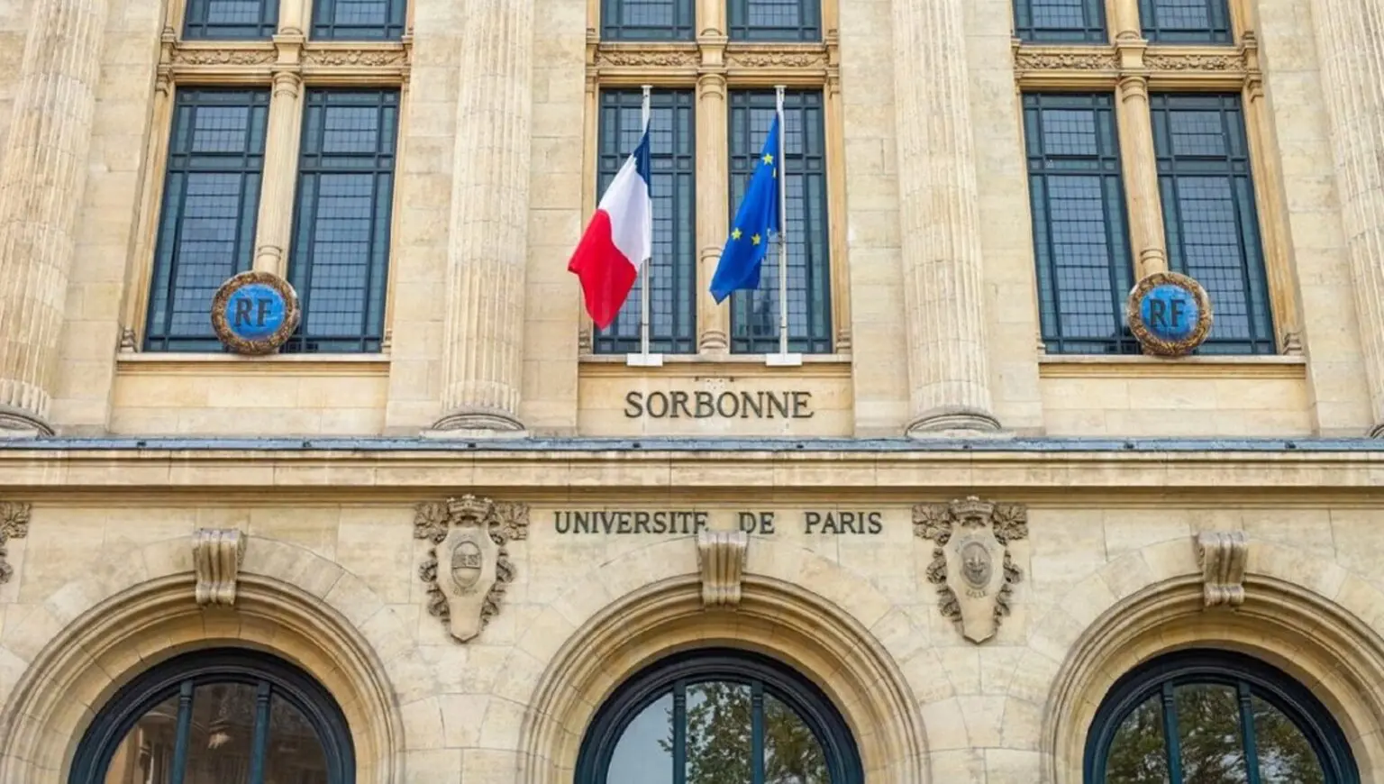 De 200 à 4 000 € : la hausse des frais d’inscription pour les étudiants étrangers fait polémique à Paris
