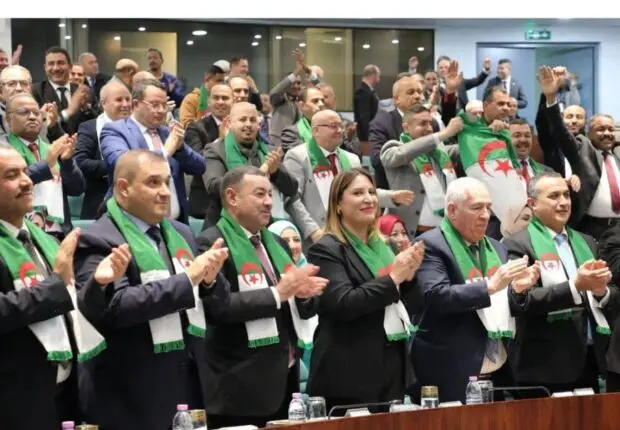 Historique : l&rsquo;Algérie adopte une loi criminalisant la colonisation française