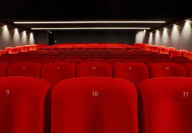 165 professionnels du cinéma lancent un appel collectif au président Tebboune !